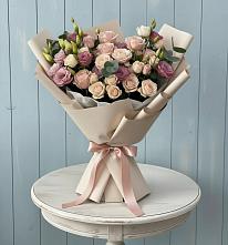 Букет цветов из:  Розы и Лизиантусы в Володино