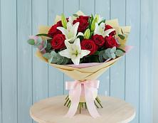 Букет цветов из:  Лилии и Розы #REPLACE_PRED# Володино