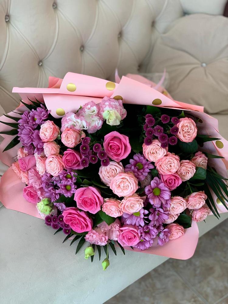 Букет цветов из: Хризантемы, Розы и Лизиантусы в Володино