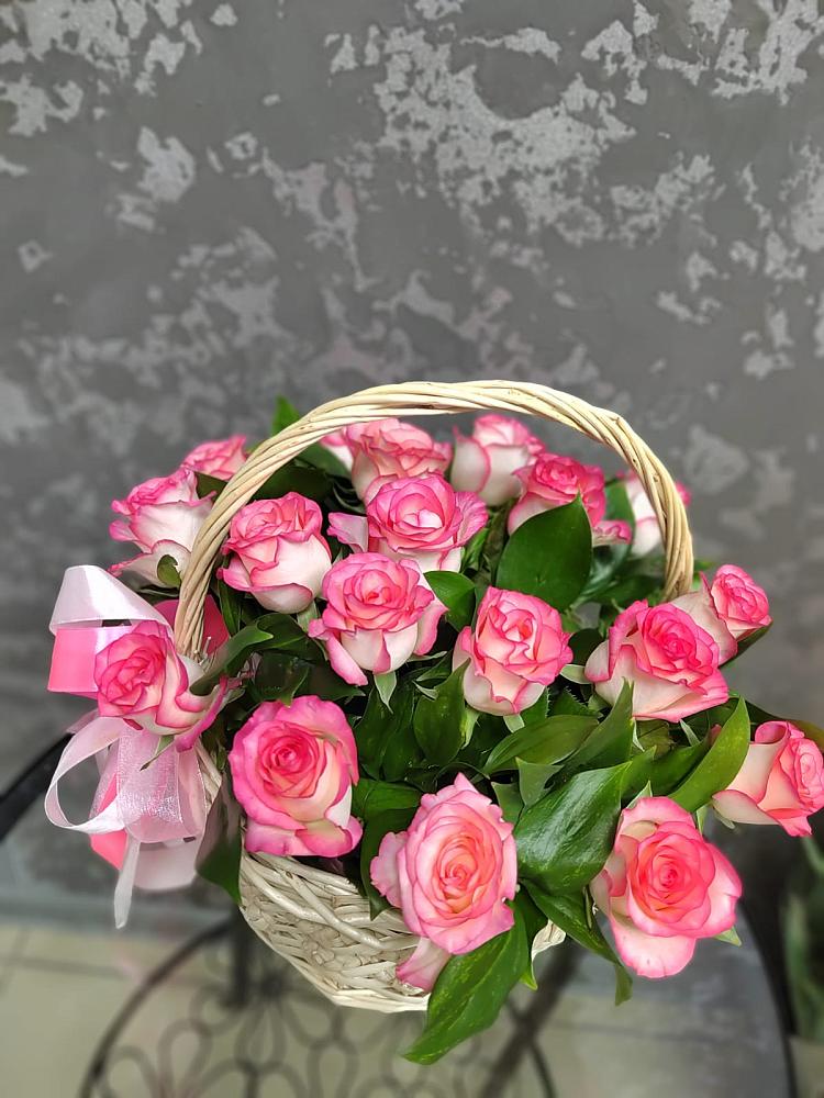 Цветочная композиция из Розы в корзине в Володино