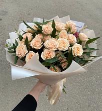 Букет Кремовые розы Латте в Володино