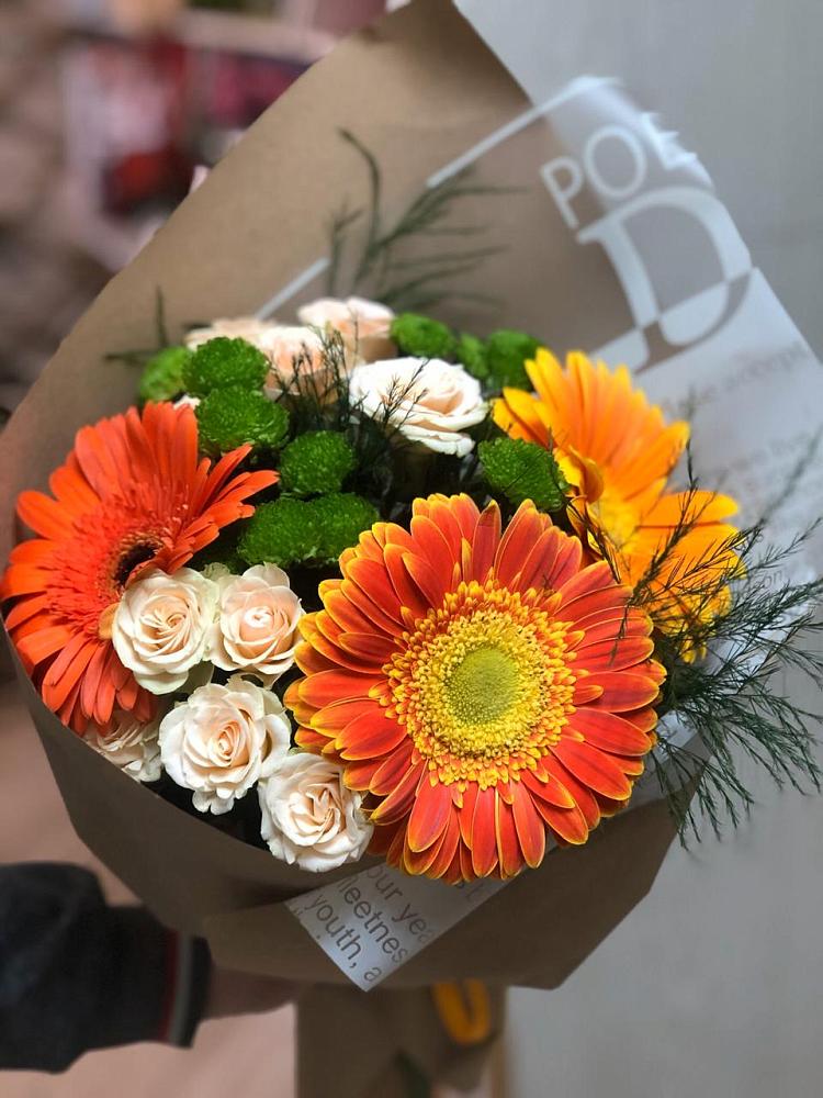 Букет цветов из: Герберы, Хризантемы и Розы в Володино